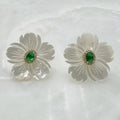 Aretes de Flor de Madre Perla y Plata Dorada 113-AR-L21A50