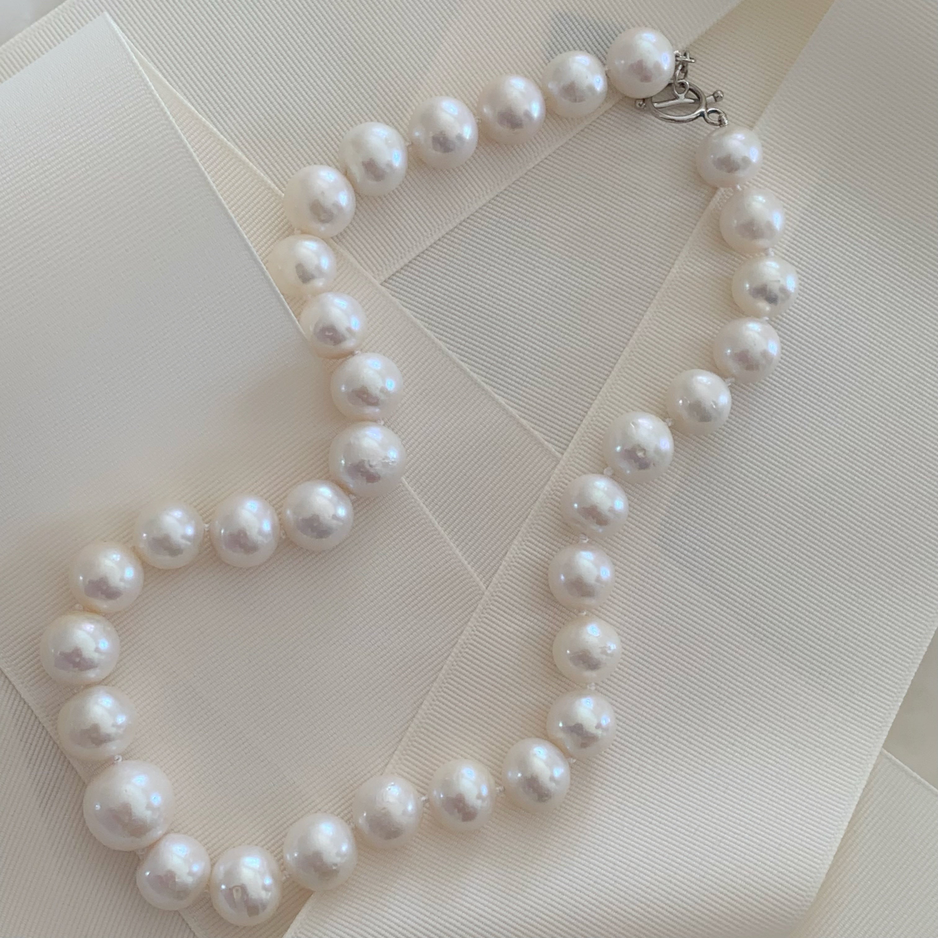 Collar de Perlas Cultivadas Australianas con broche Sterling Silver 23-CLL-L100