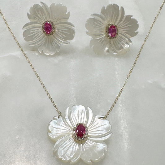 Exclusivo Juego de Cadena con Dije y Aretes en Plata Dorada 75-CD-AR-L17A50-L21A50