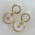 Elegantes Aretes Circulares Colgantes en Madre Perla y Plata Dorada con Circonias Modelo 66-AR-L25
