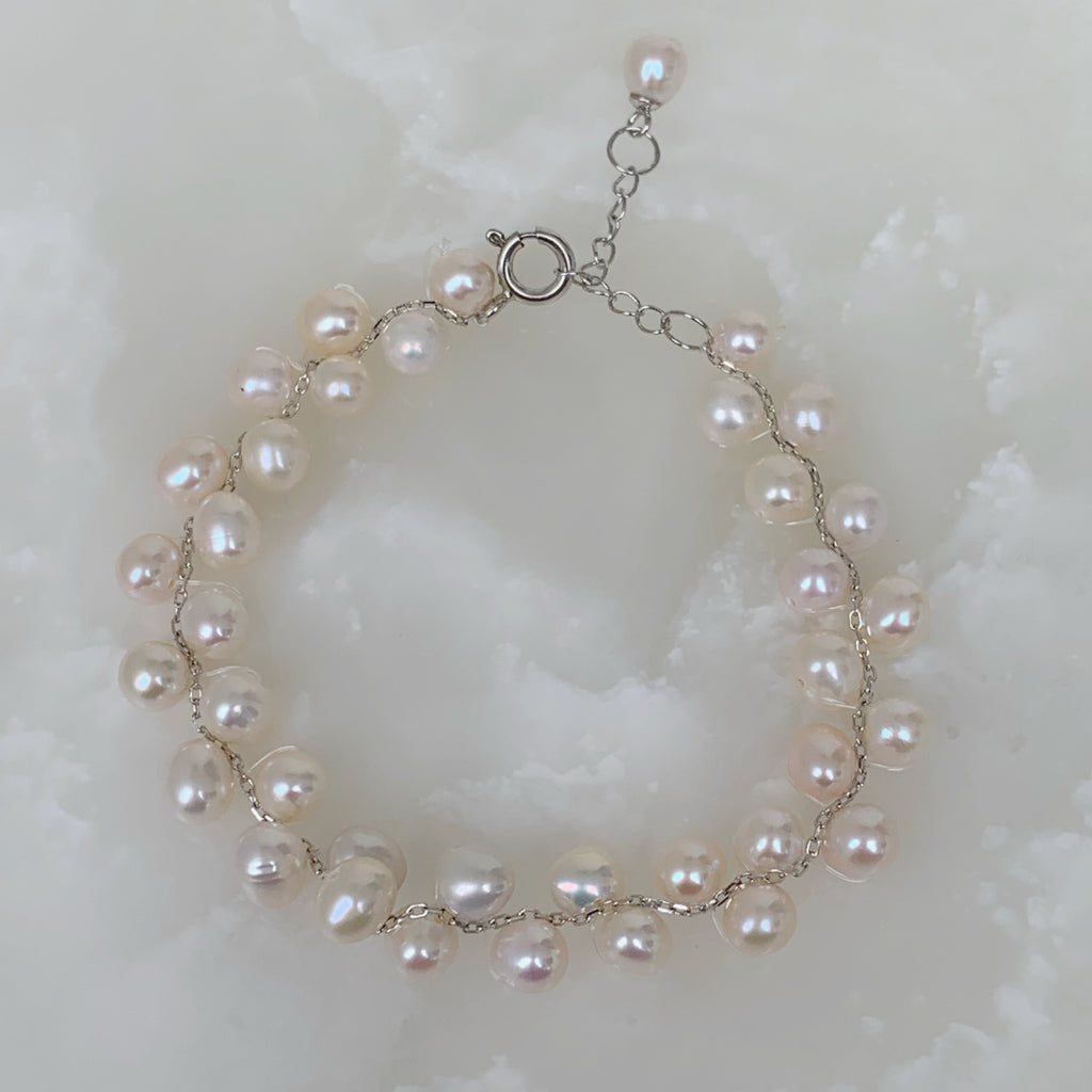 Elegante Pulsera en Perlas Modelo 13-PP-L8A00