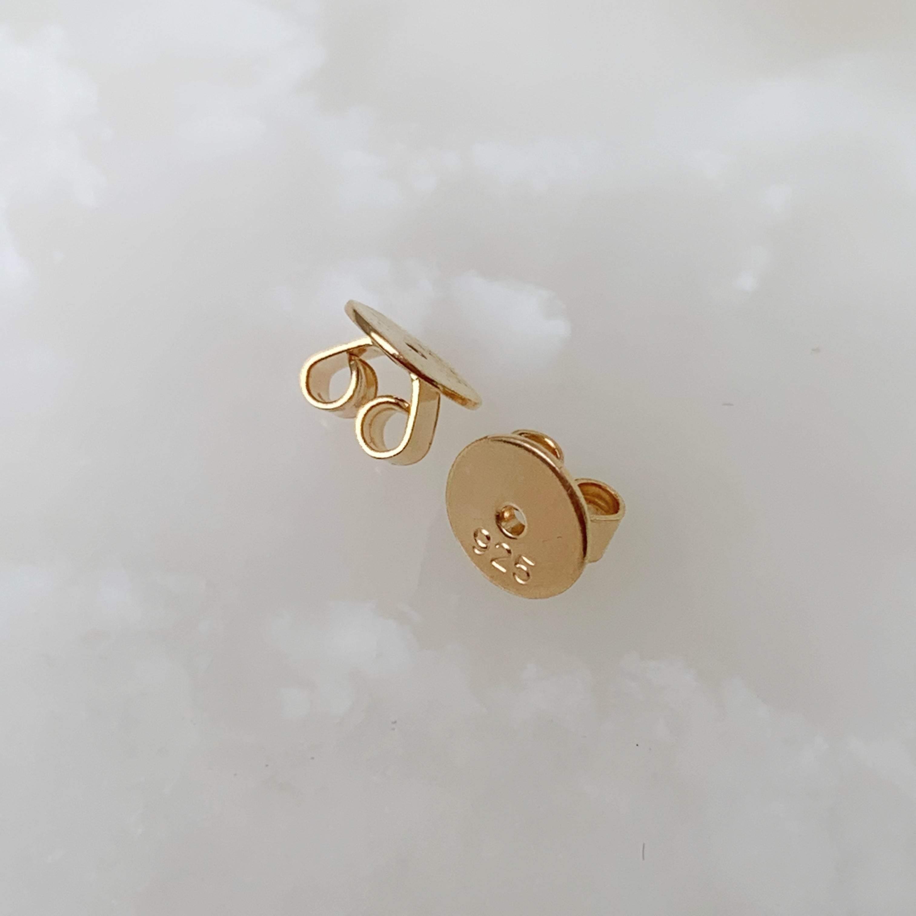Exclusivo Juego de Cadena con Dije y Aretes en Plata Dorada 68-CD-AR-L20-L35A75