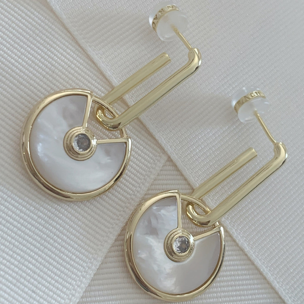 Magnificos Aretes en Madre Perla y Plata Dorada Modelo 68-AR-L32A50