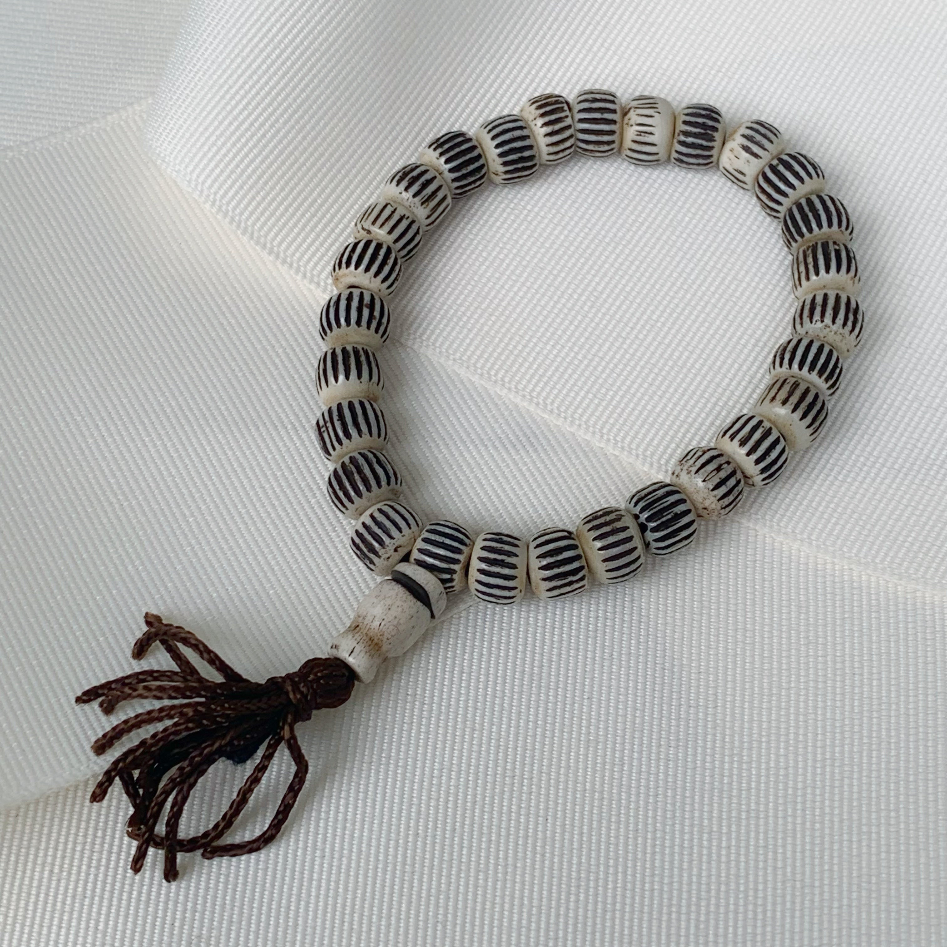 Hermoso Brazalete 02-BN-L3A00