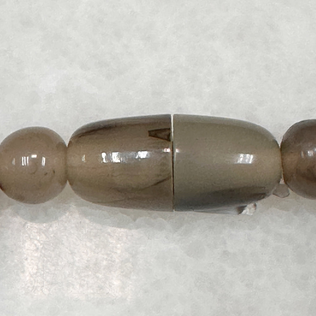 Pebbles Necklace Smoke Olive 61-CLN-L13A00
