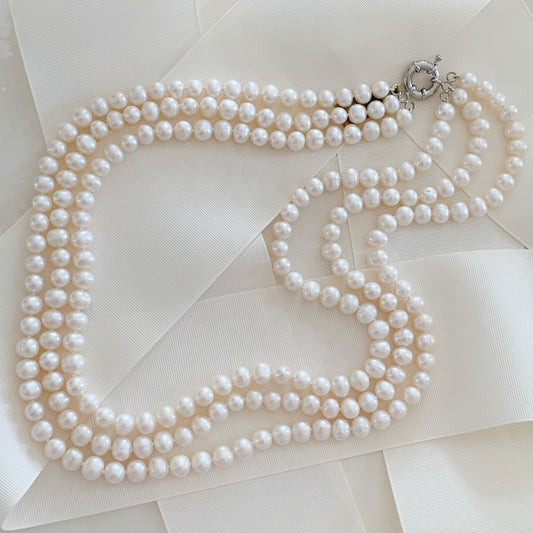 Espectacular Collar de Perlas Cultivadas con Tres Hilos modelo 25-CLL-L35