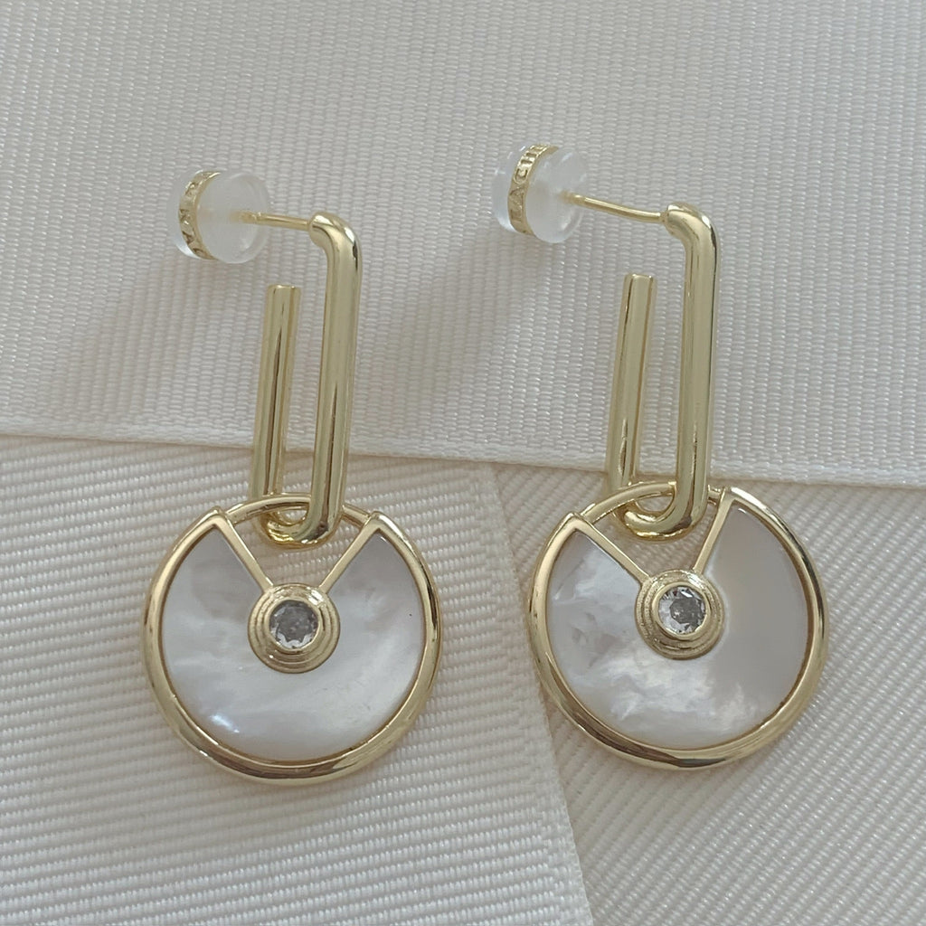 Magnificos Aretes en Madre Perla y Plata Dorada Modelo 68-AR-L32A50