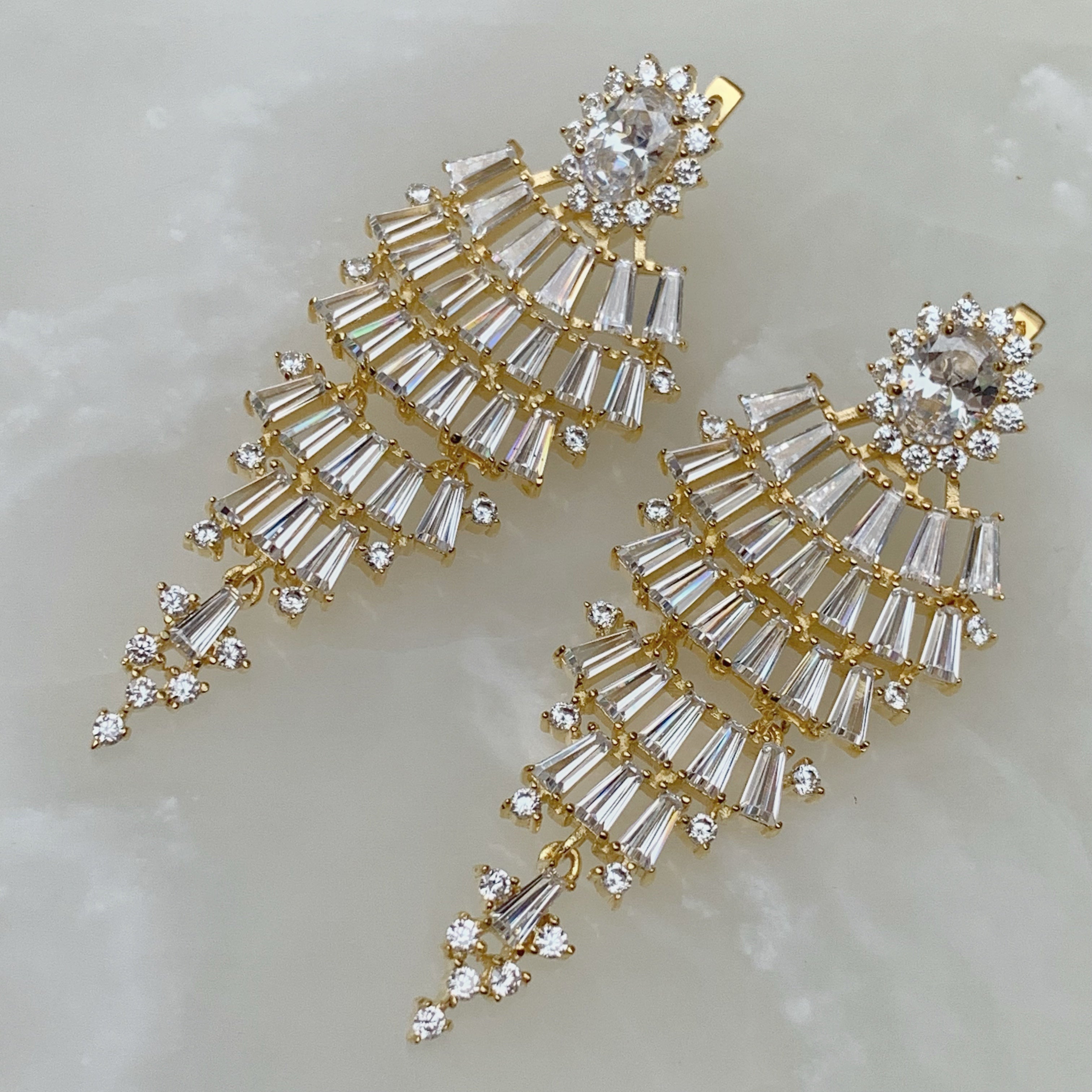 Hermosos Aretes Largos en Plata Dorada 87-AR-L36A75