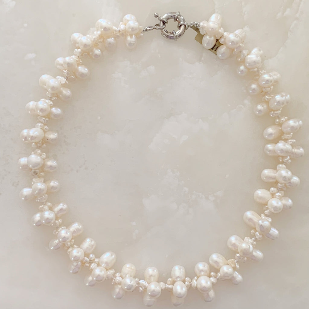 Magnifico Collar Fresh Water Pearls Blanco Con Broche De Rodio modelo 36-CLL-L13