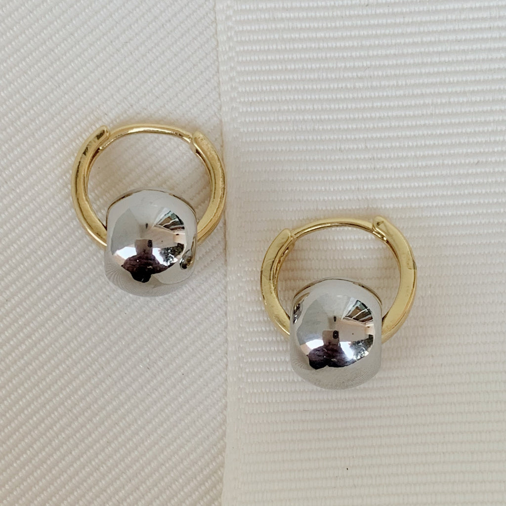 Brilla con Estilo Hoops Earrings en Oro Laminado 15-ARL-100