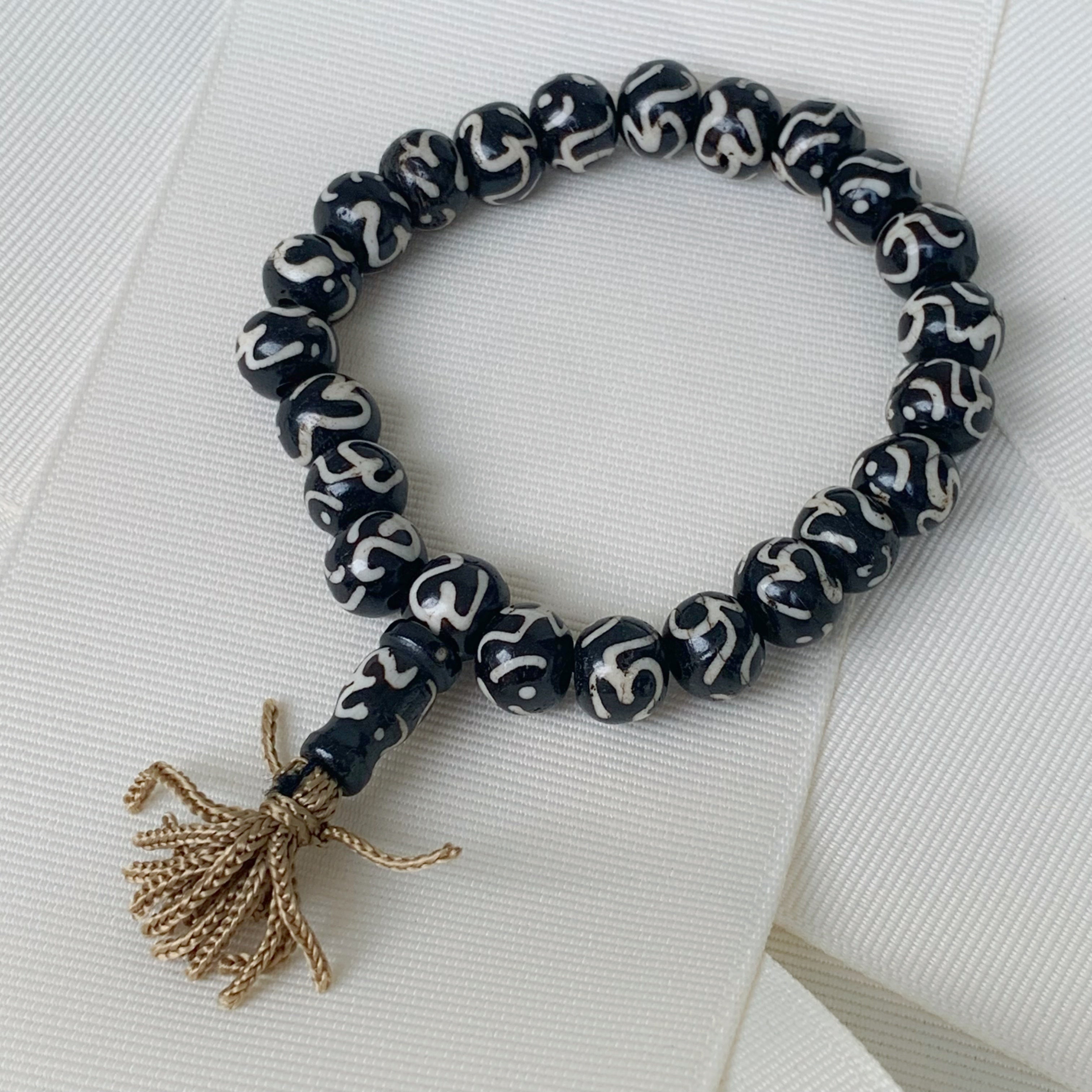 Hermoso Brazalete 01-BN-L3A00