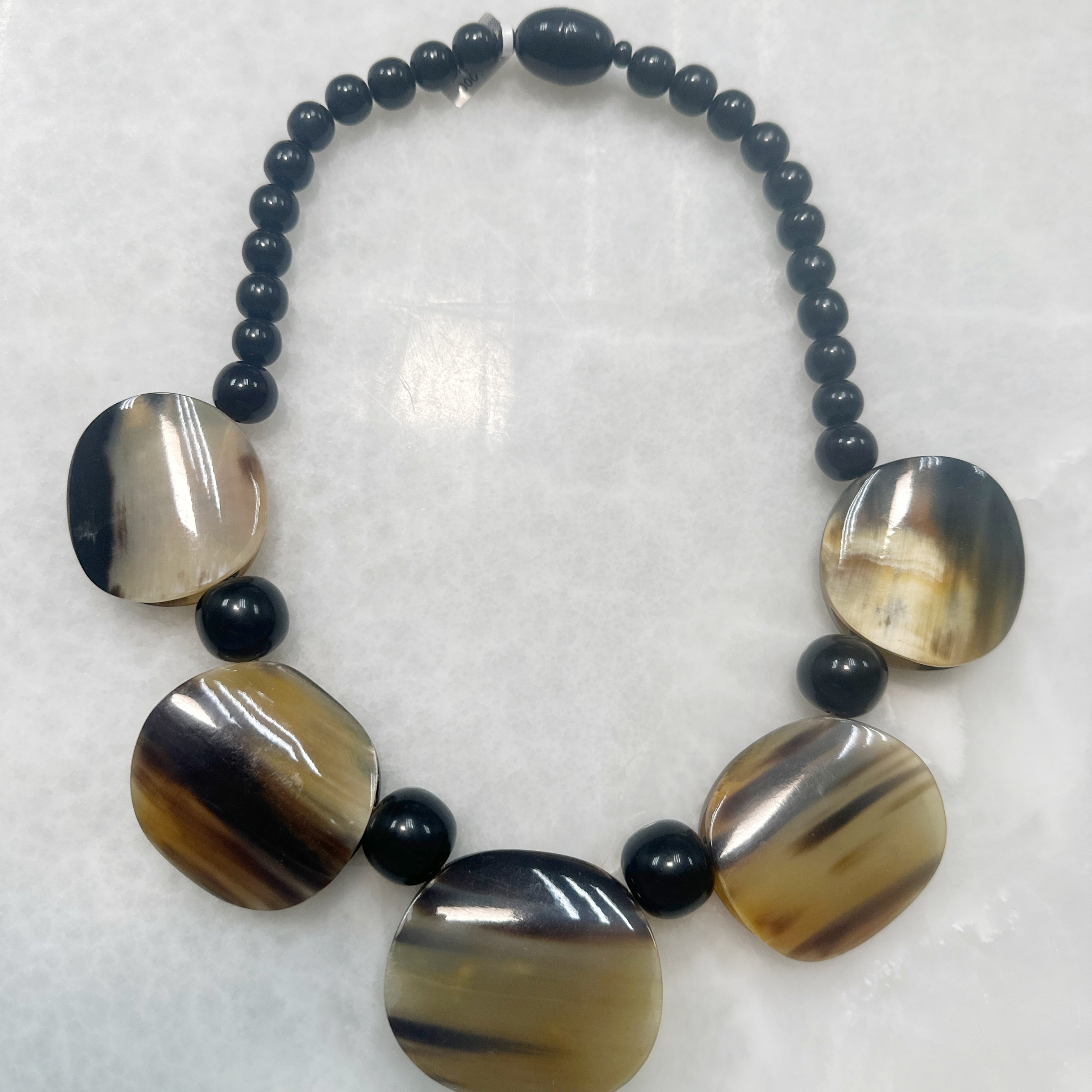 Exclusivo Collar de Nepal 21-CLN-L15A00