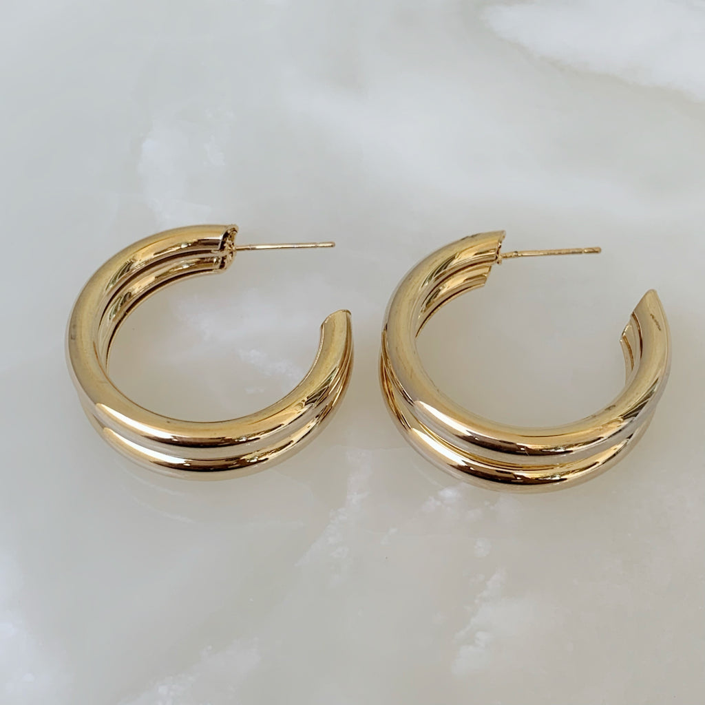 Brilla con Estilo Hoops Earrings en Oro Laminado 23-ARL-135