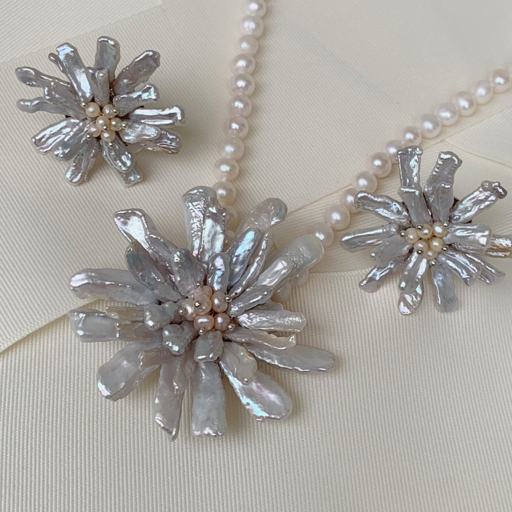 Divino Juego de Collar con Dije-Prendedor y Aretes en Perla Keshi y Sterling Silver 55-CLL-L160A00