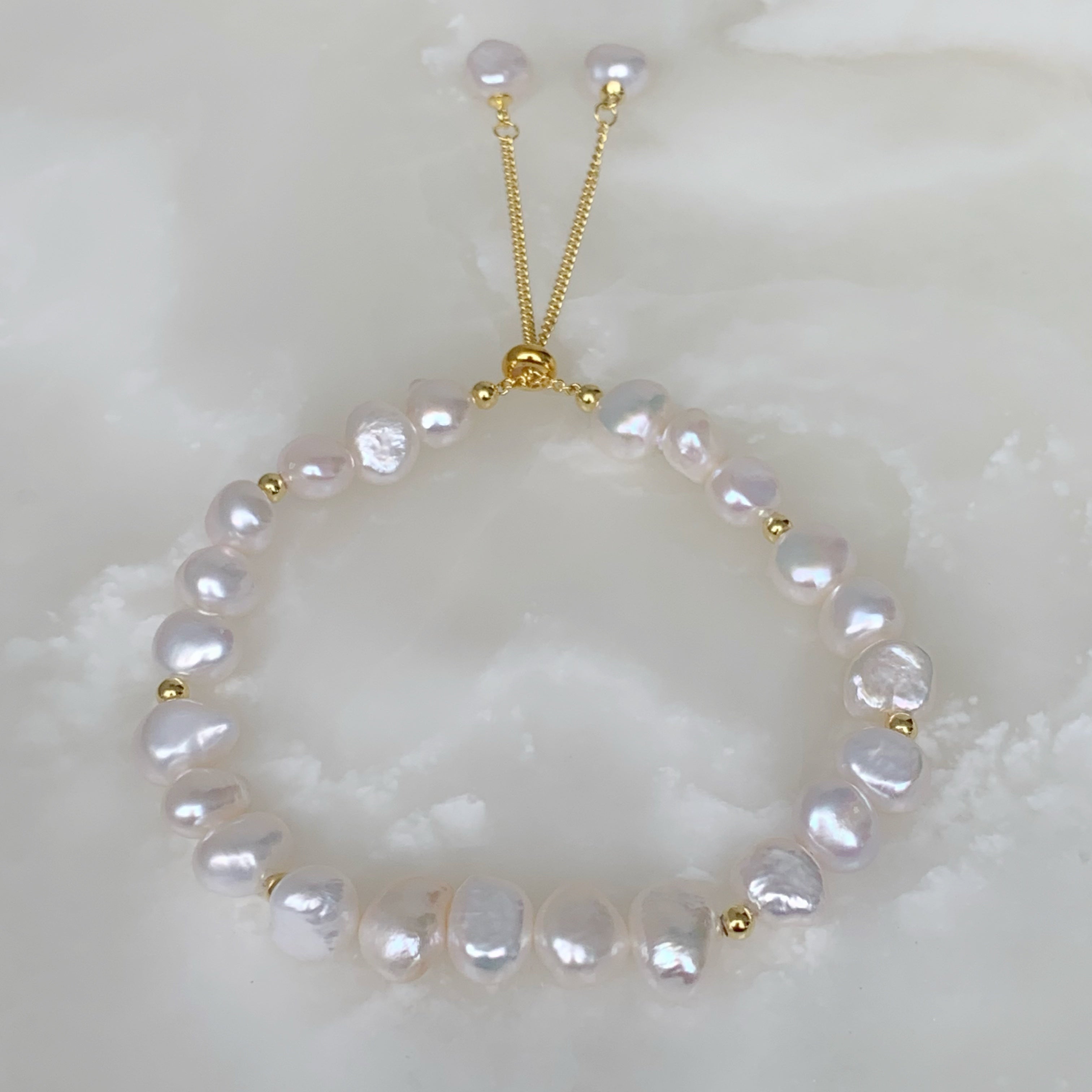 Elegante Pulsera de Perlas Naturales Modelo 10-PP-L13A00