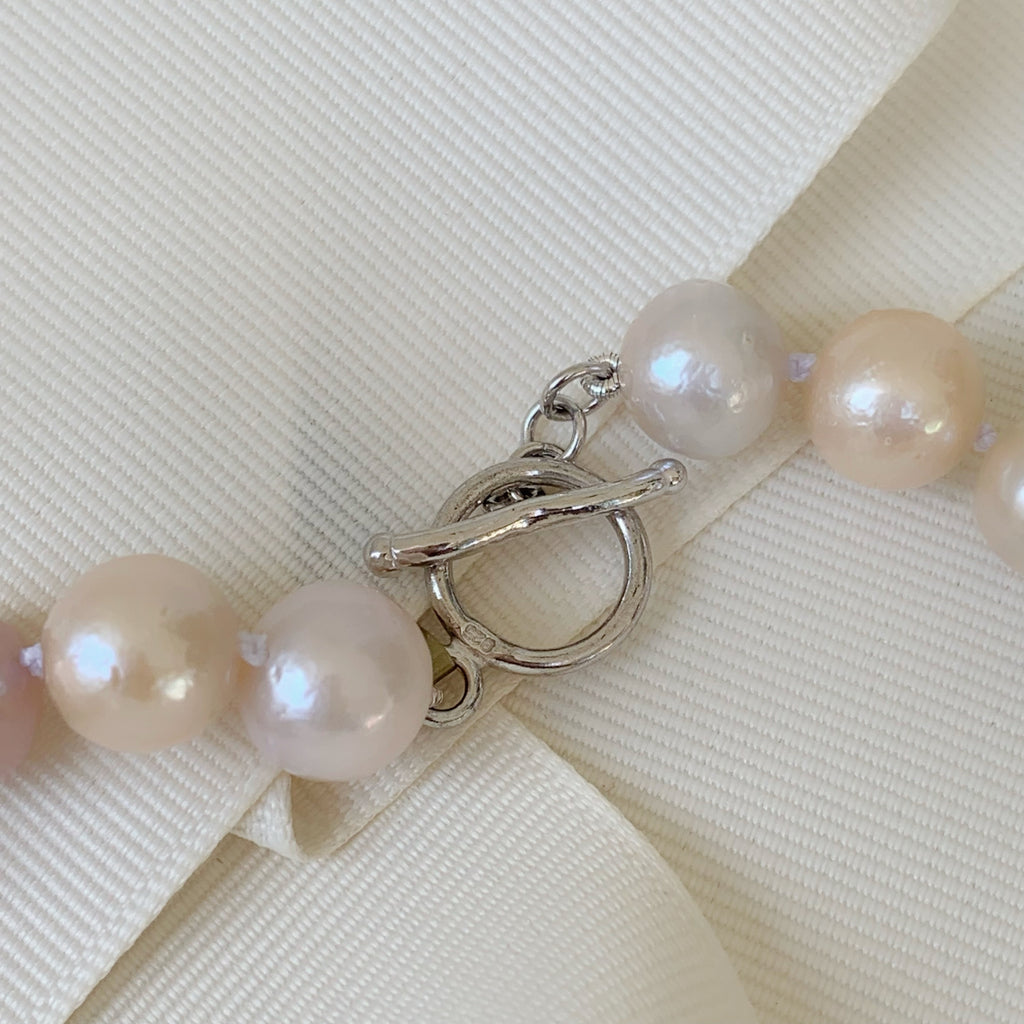 Hermoso Collar Fresh Water Pearls en tonos pasteles Sterling Silver 58-CLL-L20