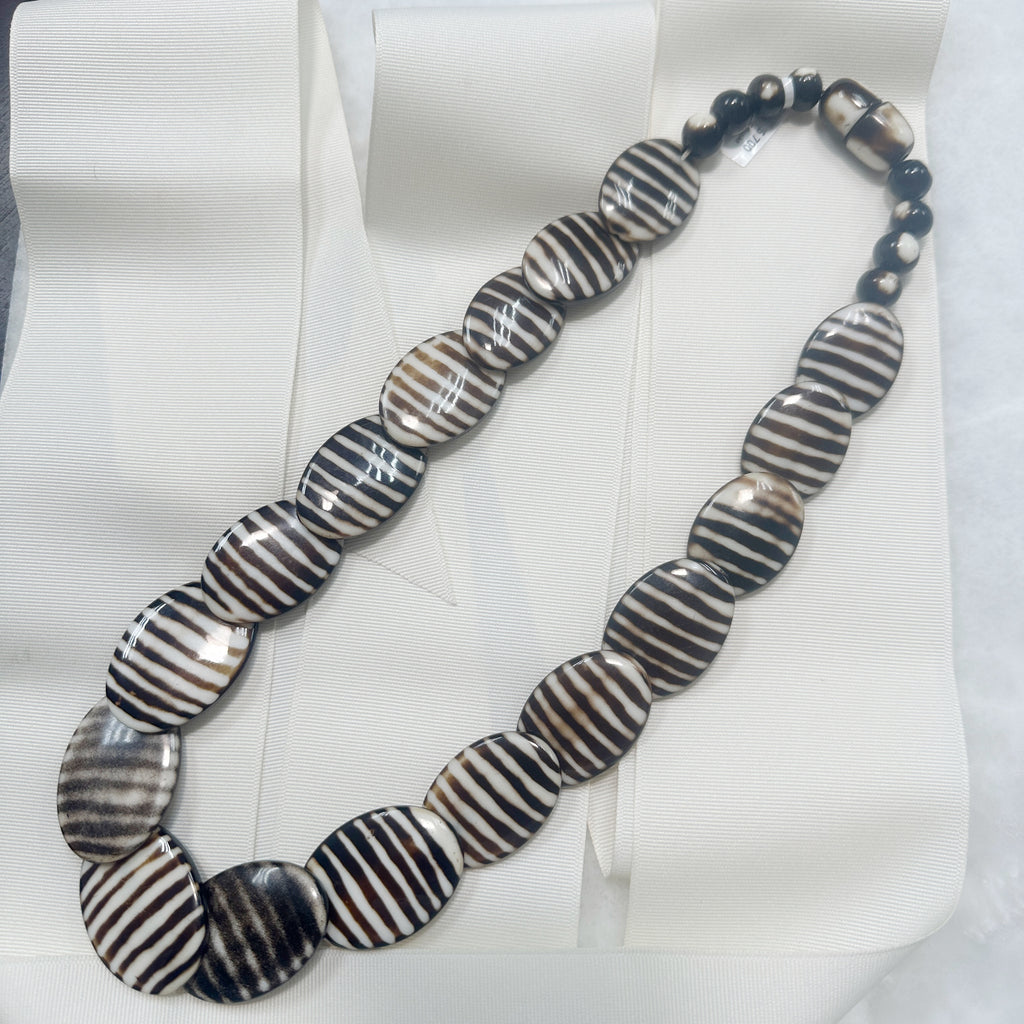 Lindo Collar de Nepal 26-CLN-L10A00
