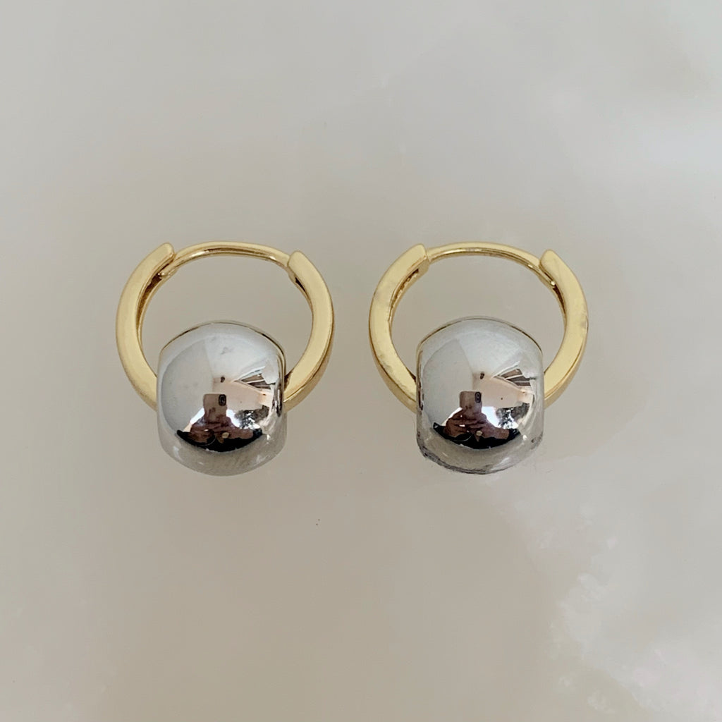 Brilla con Estilo Hoops Earrings en Oro Laminado 15-ARL-100