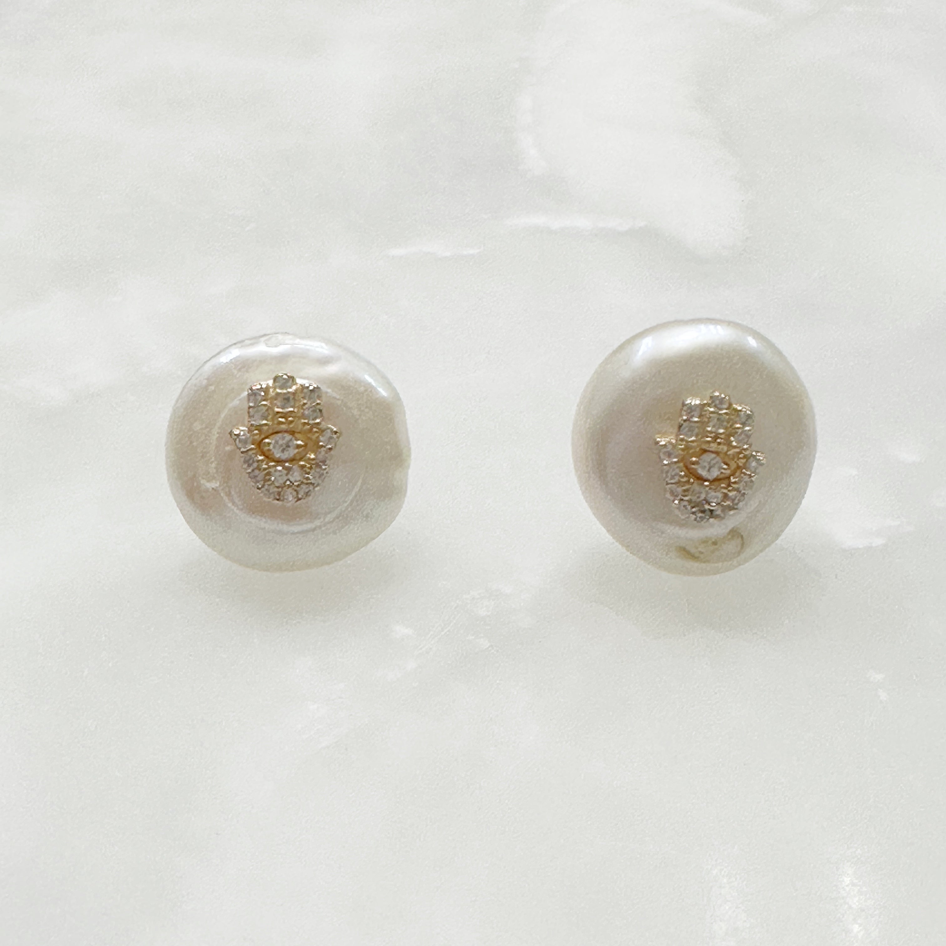 Aretes de Perla Natural y Plata Dorada 117-AR-L15A50