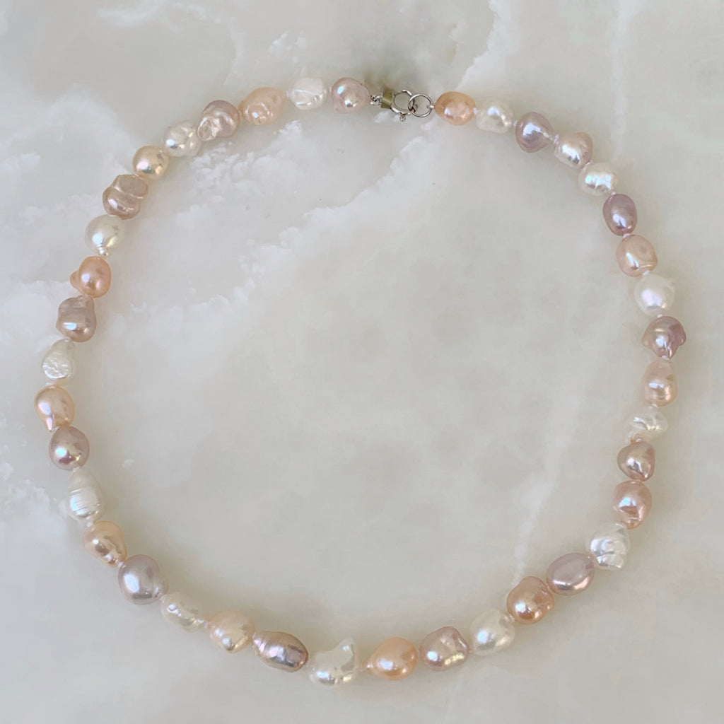 Collar Fresh Water Pearls en Tonos Pasteles 57-CLL-L10