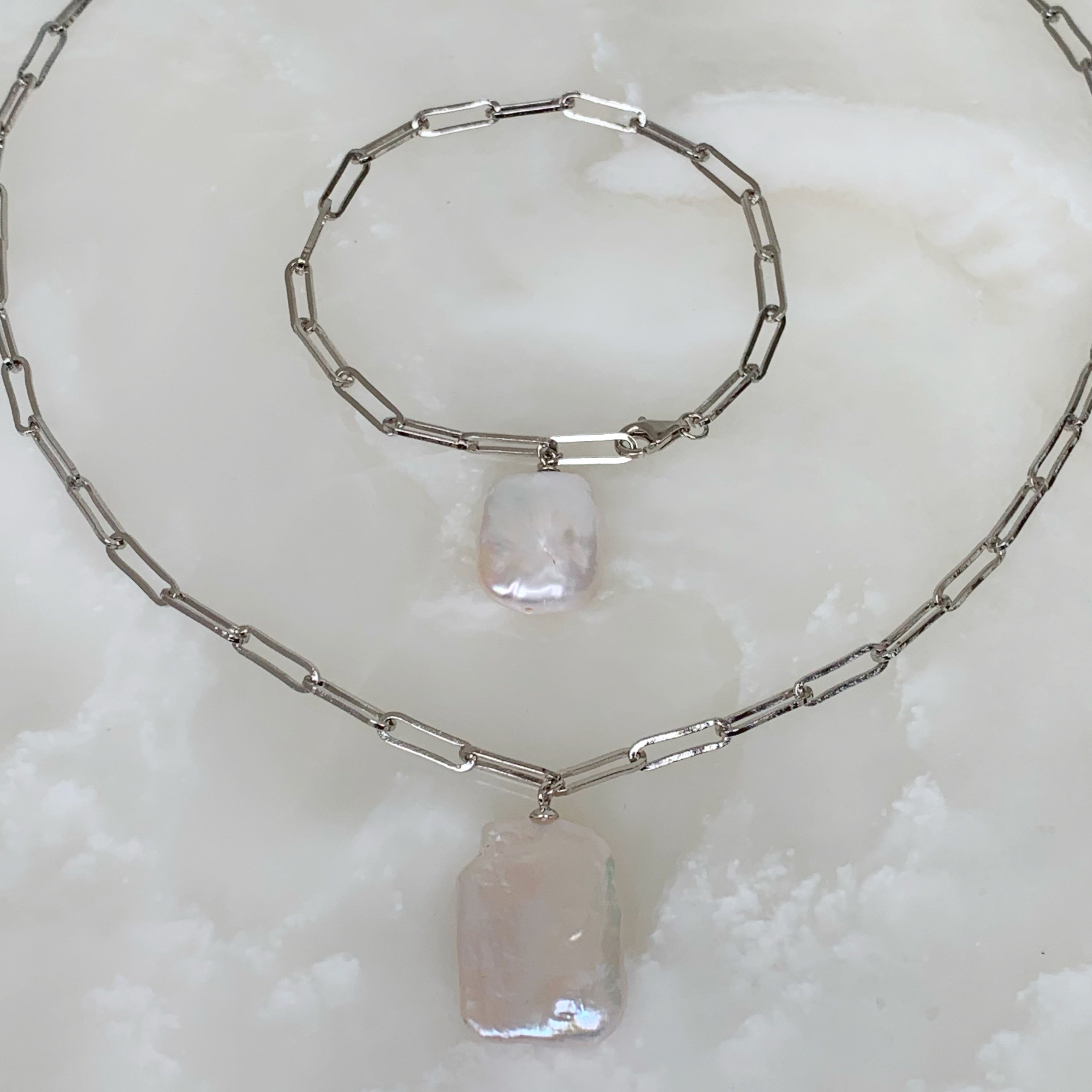 Juego de Cadena con Dije y Pulsera con Perla en Plata 60-CD-P-L29-L15