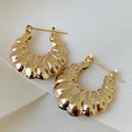 Brilla con Estilo Hoops Earrings en Oro Laminado 17-ARL-135