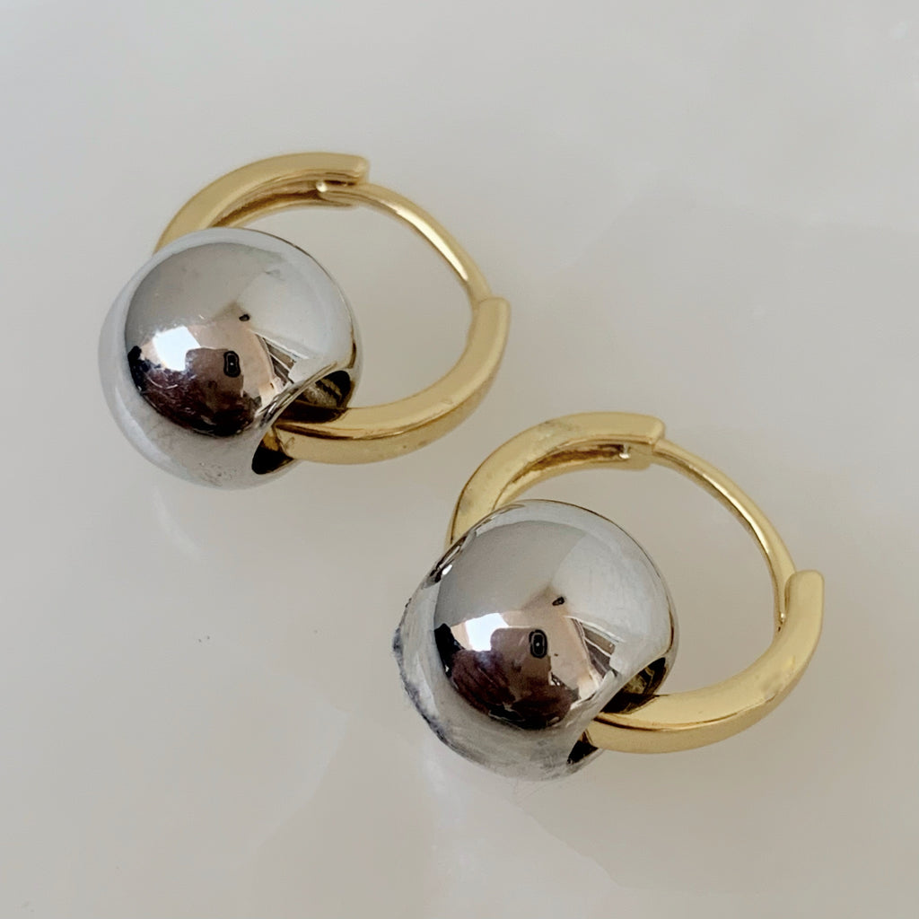 Brilla con Estilo Hoops Earrings en Oro Laminado 15-ARL-100