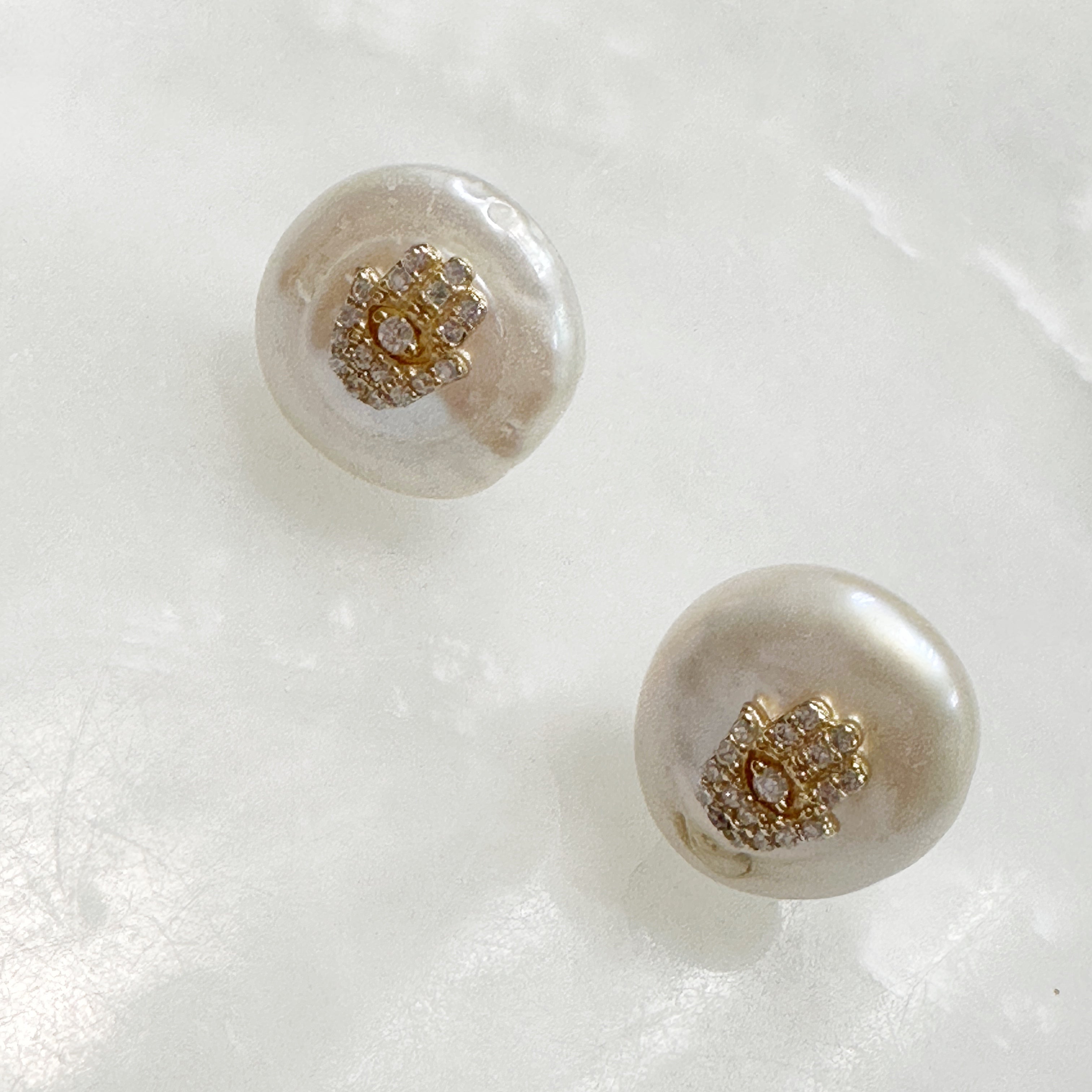Aretes de Perla Natural y Plata Dorada 117-AR-L15A50