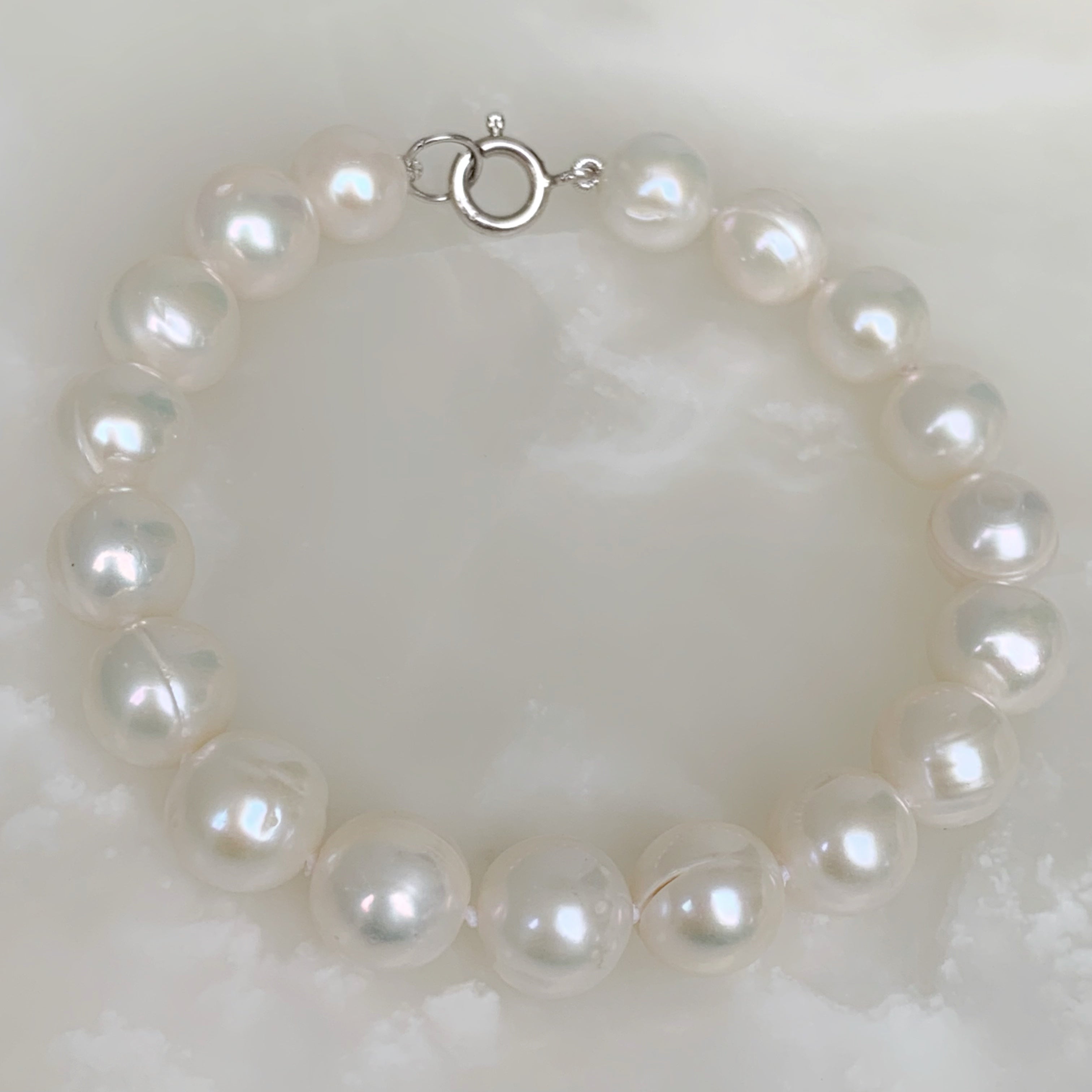 Elegante Pulsera de Perlas Acoya Modelo 01-PP-L10A00