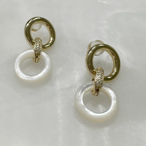 Aretes Colgantes en Madre Perla y Plata Dorada 102-AR-L40A00