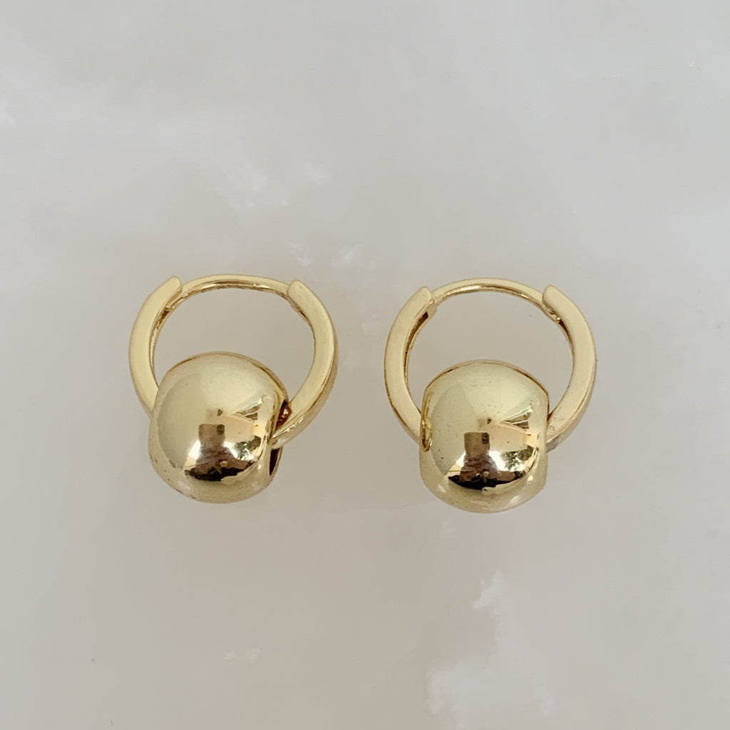 Brilla con Estilo Hoops Earrings en Oro Laminado 07-ARL-115