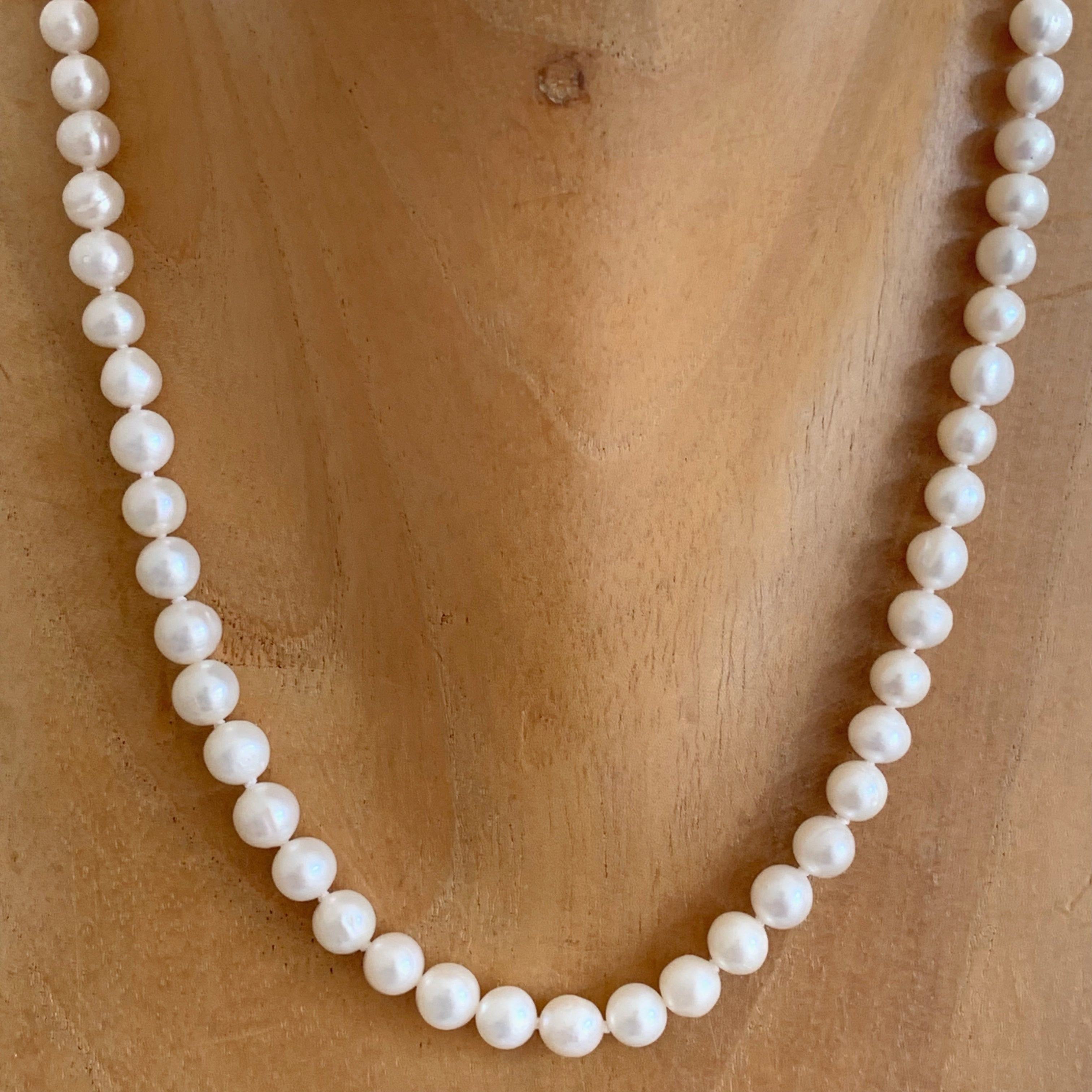 Moderno Collar de Perlas Cultivadas Akoya Japonesas 28-CLL-L15
