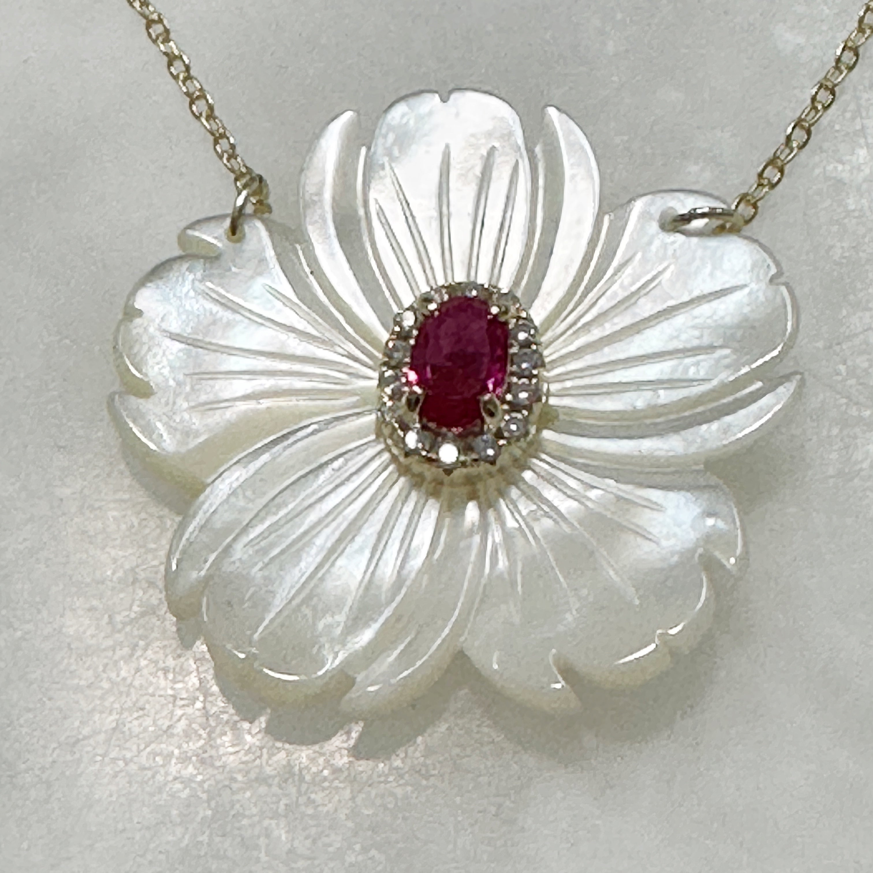 Exclusivo Juego de Cadena con Dije y Aretes en Plata Dorada 75-CD-AR-L17A50-L21A50