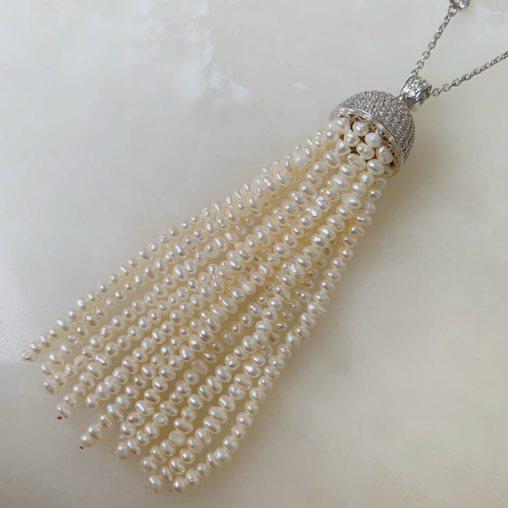 Cadena Larga con Dije de Tassel con Perlas en Plata 51-PCE-L64A00