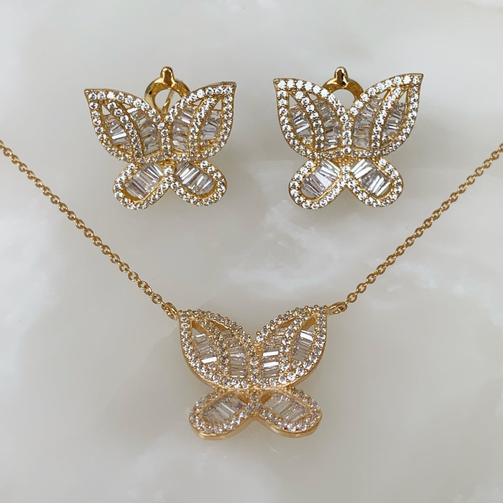Juego de Cadena con Dije y Aretes en Plata Dorada 56-CD-AR-L36-L20A50