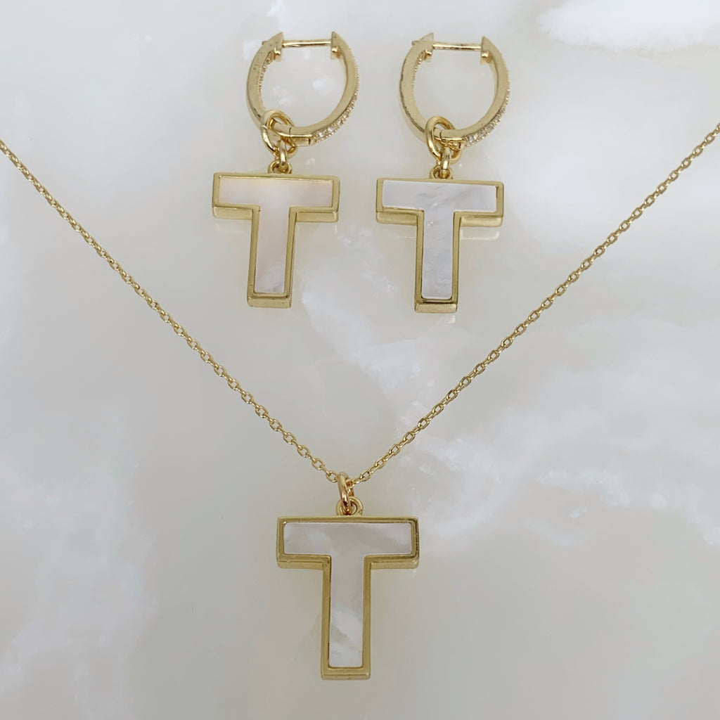Juego de Cadena con Dije y Aretes en Madre Perla y Plata Dorada 59-CD-AR-L13A25-L27A25