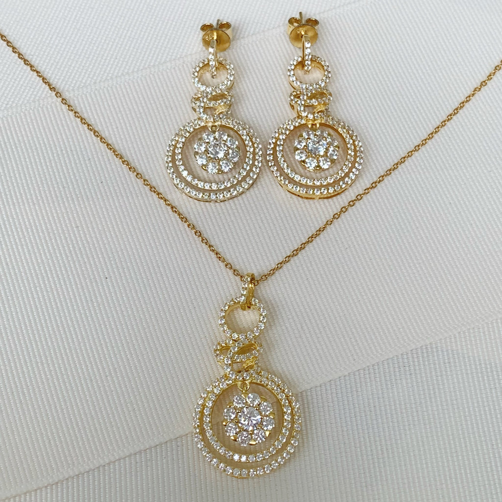 Exclusivo Juego de Cadena con Dije y Aretes en Plata Dorada 68-CD-AR-L20-L35A75