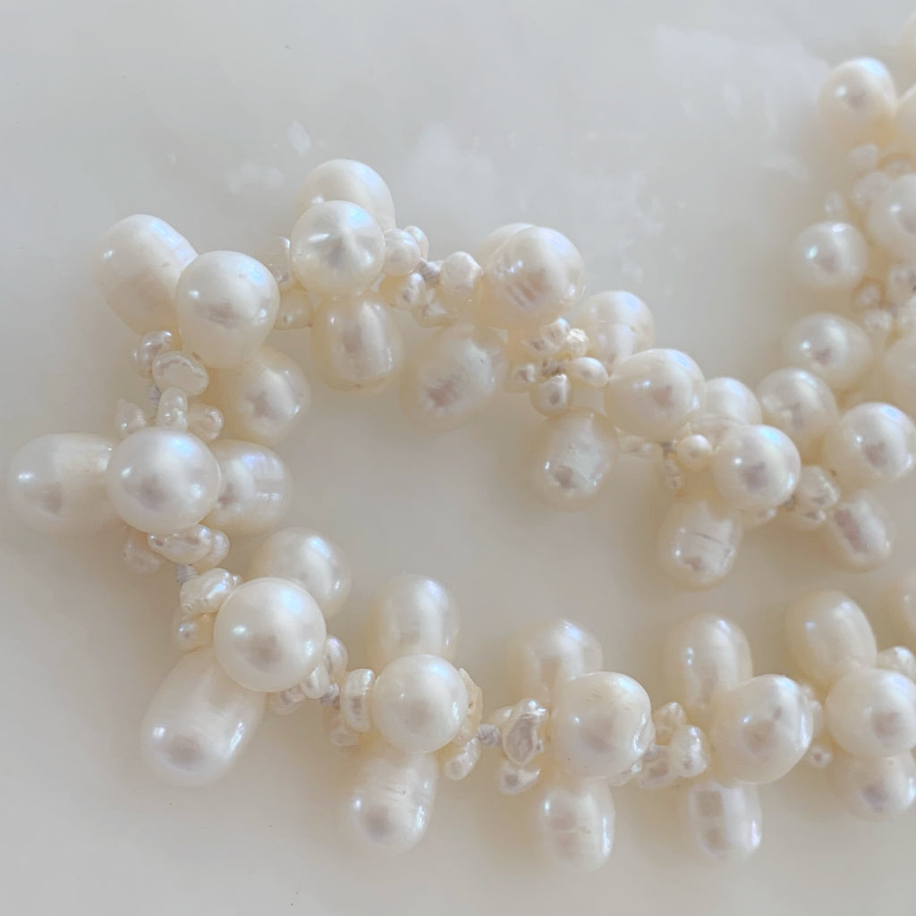 Magnifico Collar Fresh Water Pearls Blanco Con Broche De Rodio modelo 36-CLL-L13