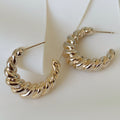 Brilla con Estilo Hoops Earrings en Oro Laminado 18-ARL-165