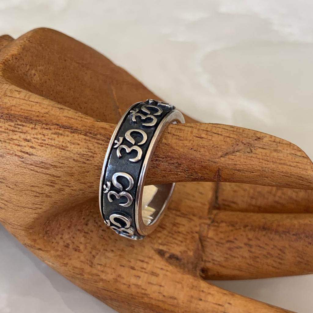 Anillo Mantra de la Meditación en Plata  03-PANE-DZY18