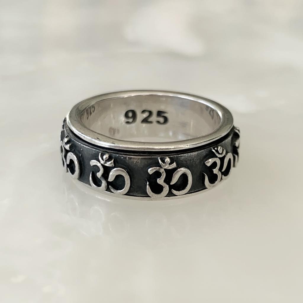 Anillo Mantra de la Meditación en Plata  03-PANE-DZY18